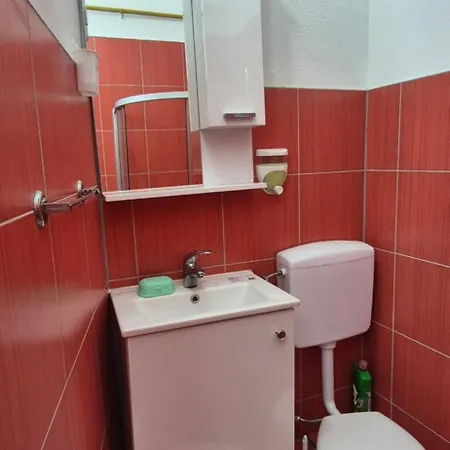 A With Free Parking Apartament *